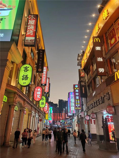 丰富多样的酒店选择等待您品味 丰富多样的酒店选择等待您品味
